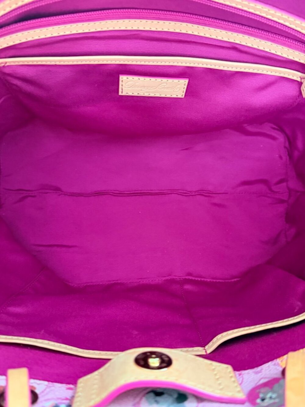 ๐ถ Disney Dooney & Bourke Pink "Disney Dogs" Tote ๐ถ - Picture 7 of 12